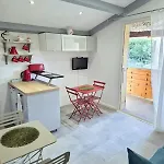 Beautiful T2 With Balcony - Close To The Beach