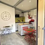 Beautiful T2 With Balcony - Close To The Beach *